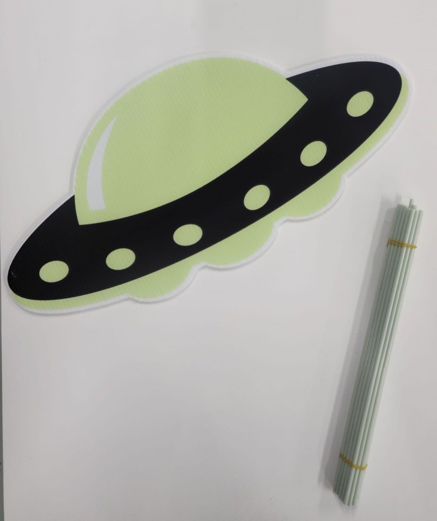 Alien Yard Sign - Glow in the Dark - UFO