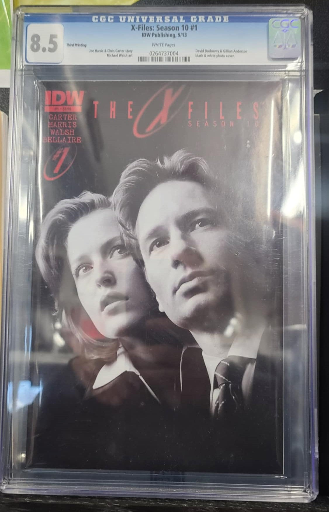 X-Files: Season 10 #1 - IDW Publishing 9/13 - CGC Graded 8.5