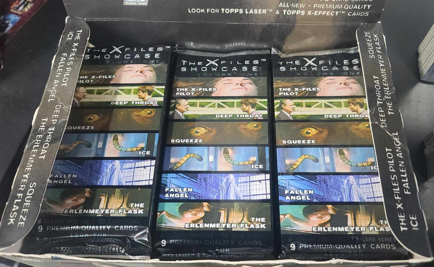 XFiles Showcase trading cards pack - Volume 1