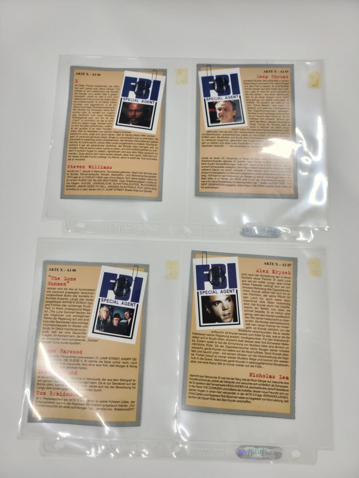 X-Files - International Tear Out Collector Cards