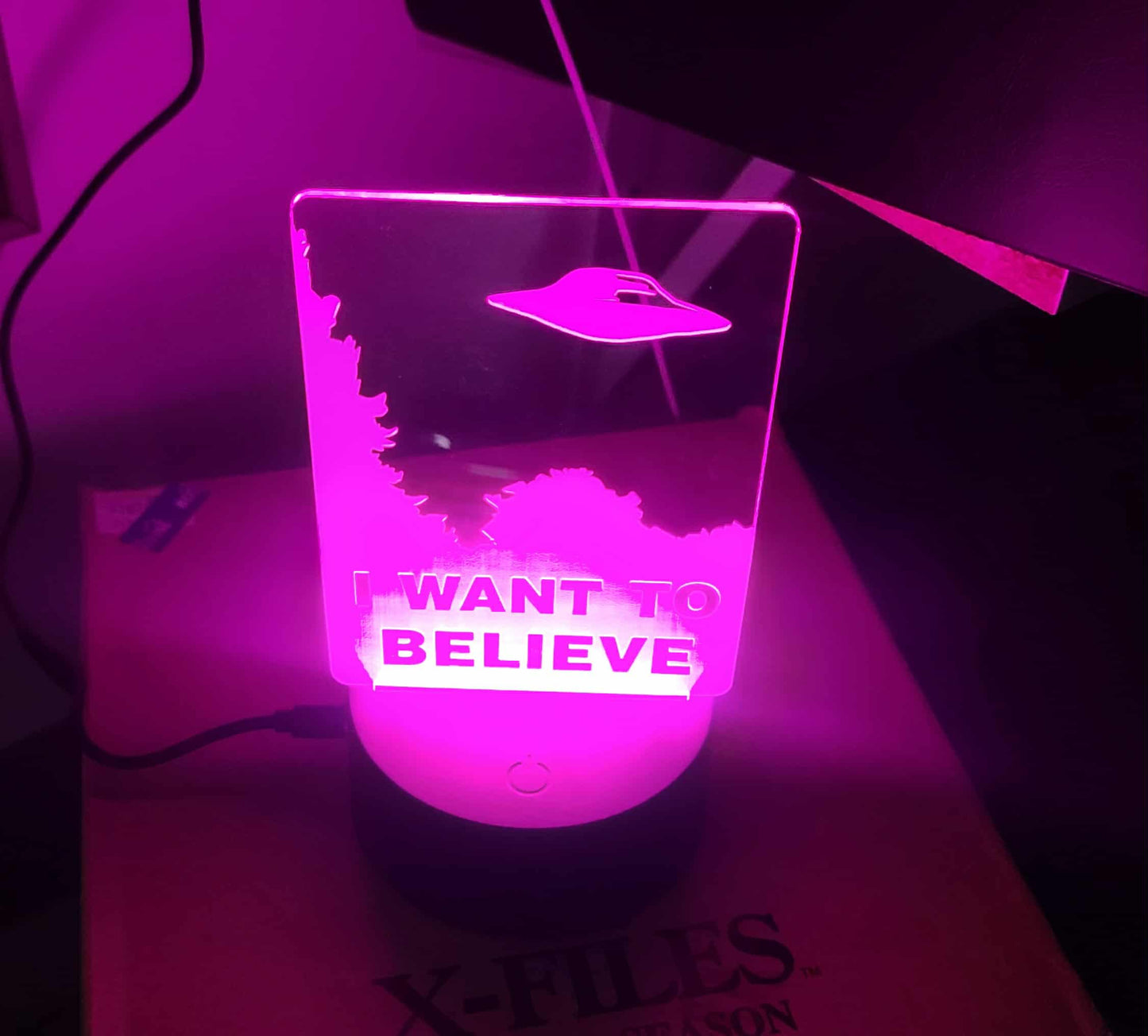 X-Files - I Want To Believe color changing light