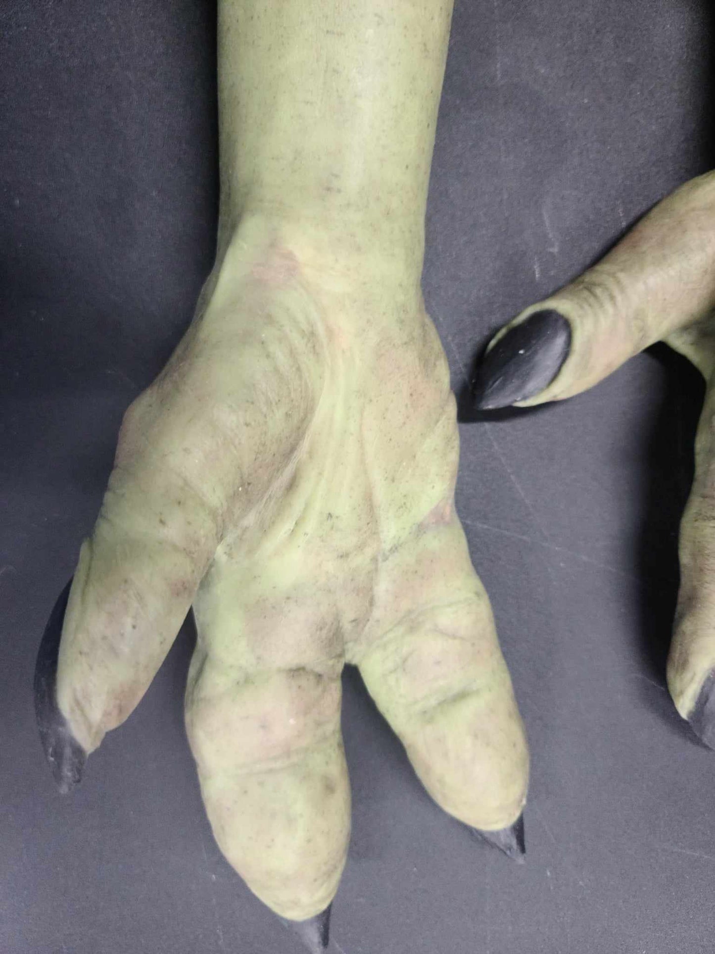 Megamind Alien Hands Production Used "The Lost Art of Forehead Sweat"