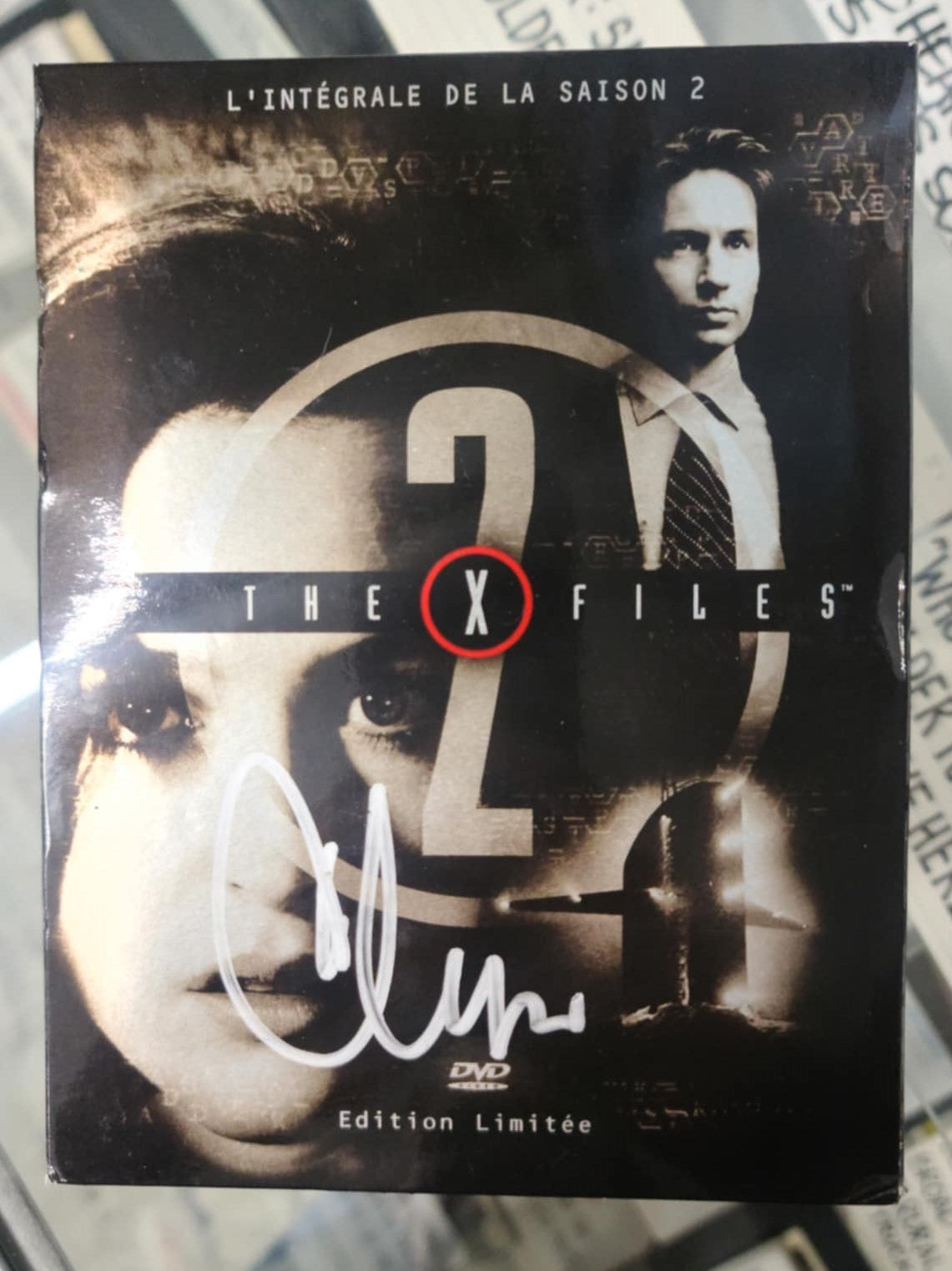 X-Files Season 2 DVD FRENCH - Autographed by Chris Carter