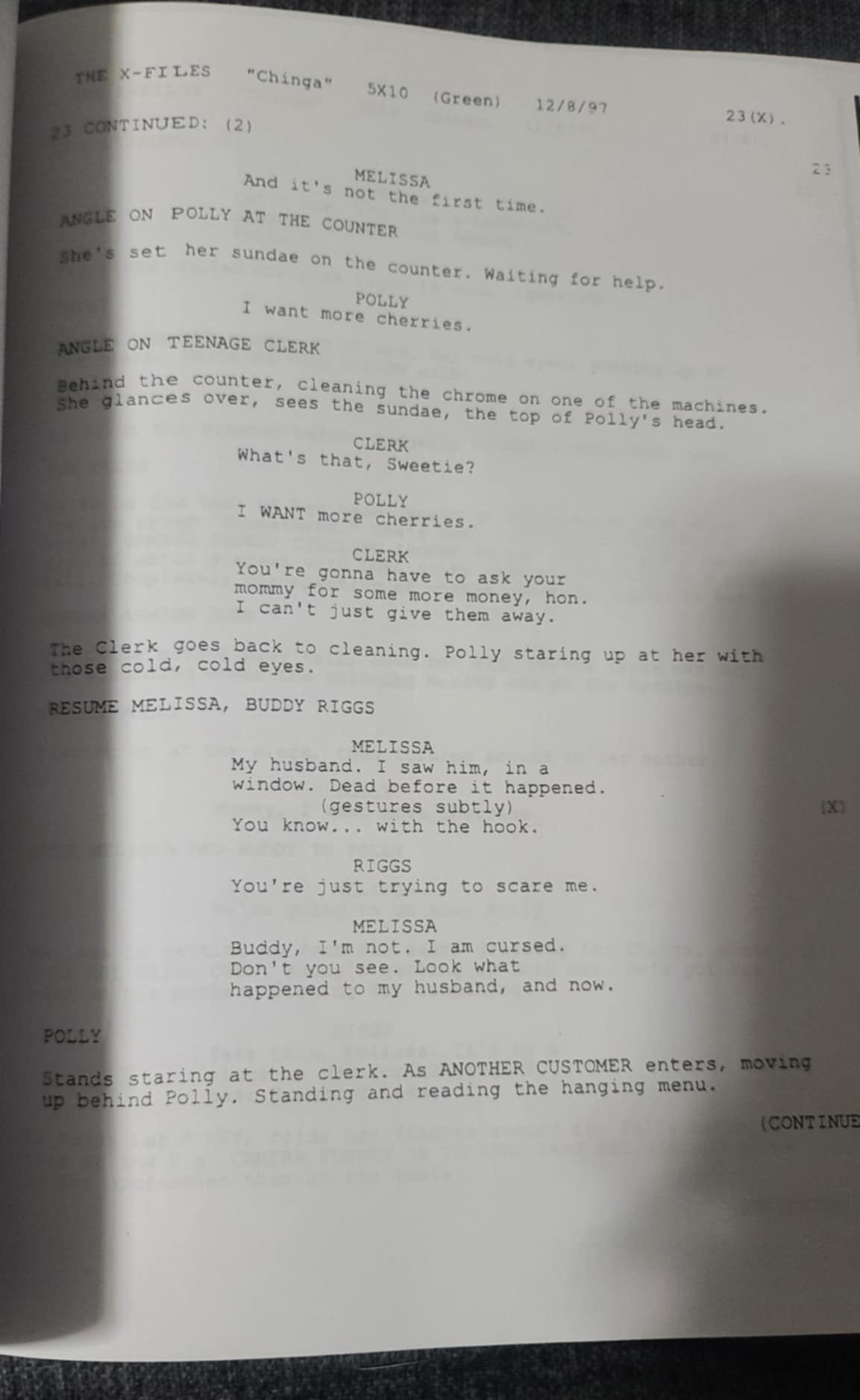 Autographed by Gillian Anderson-X-Files Production Copy Script -episode CHINGA