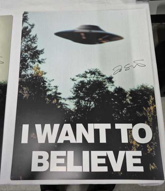 Autographed by Frank Spotnitz - I WANT TO BELIEVE Poster Print -from original File - 16"x20"