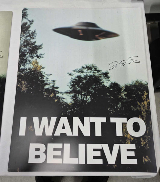 Autographed by Frank Spotnitz - I WANT TO BELIEVE Poster Print -from original File - 16"x20"