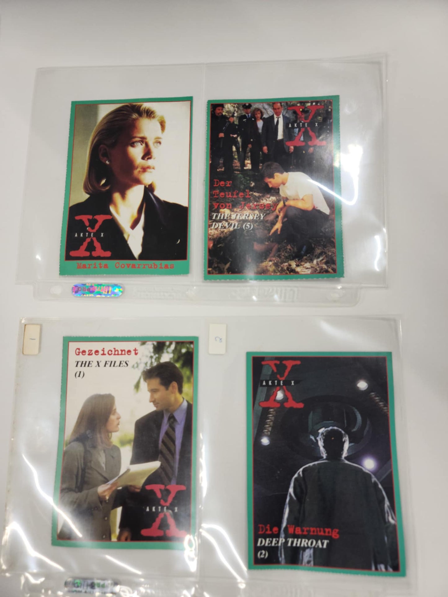 X-Files - International Tear Out Collector Cards