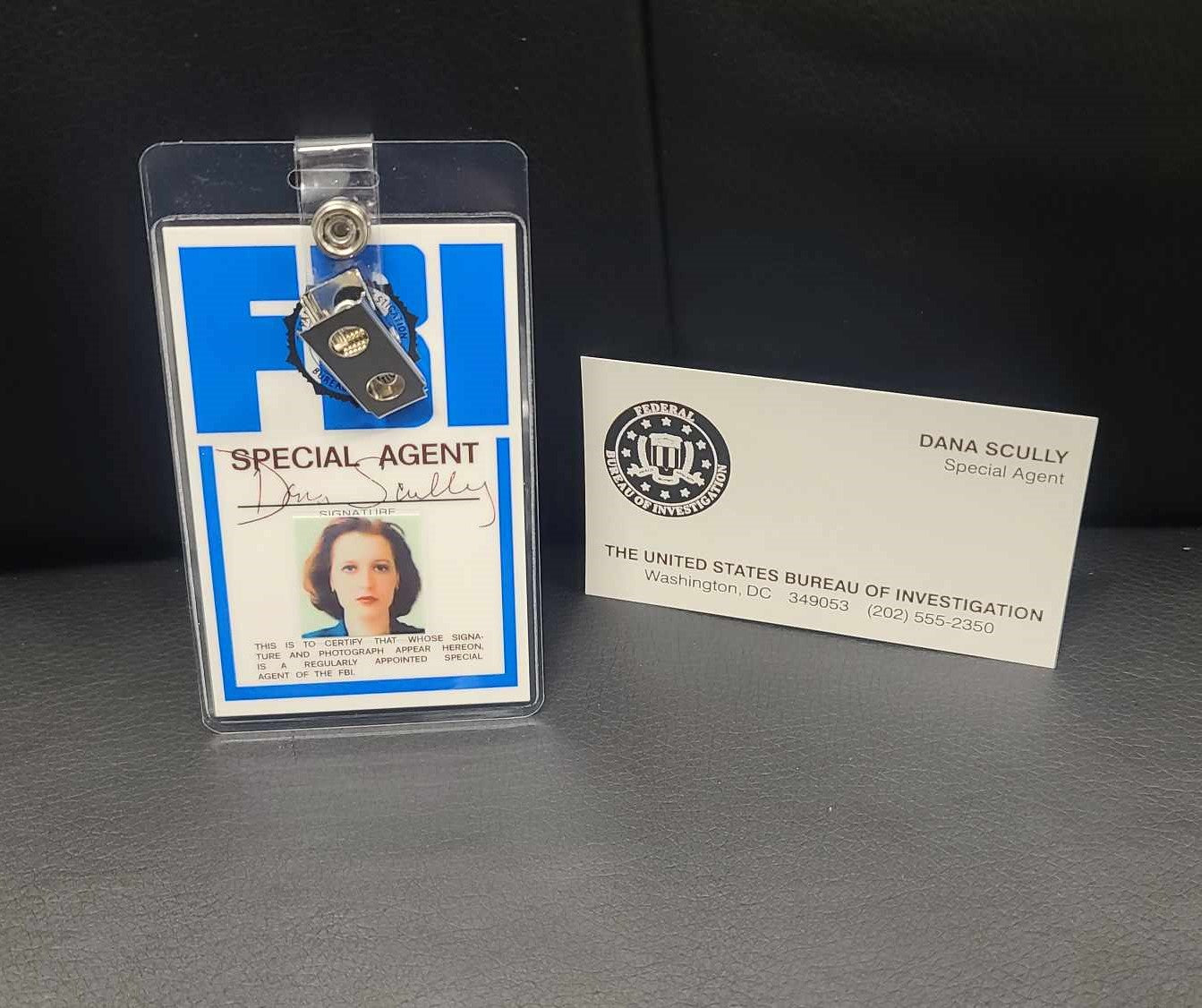 *COSPLAY* Scully FBI Chest Badge and Business Card (Not a Prop for cos ...