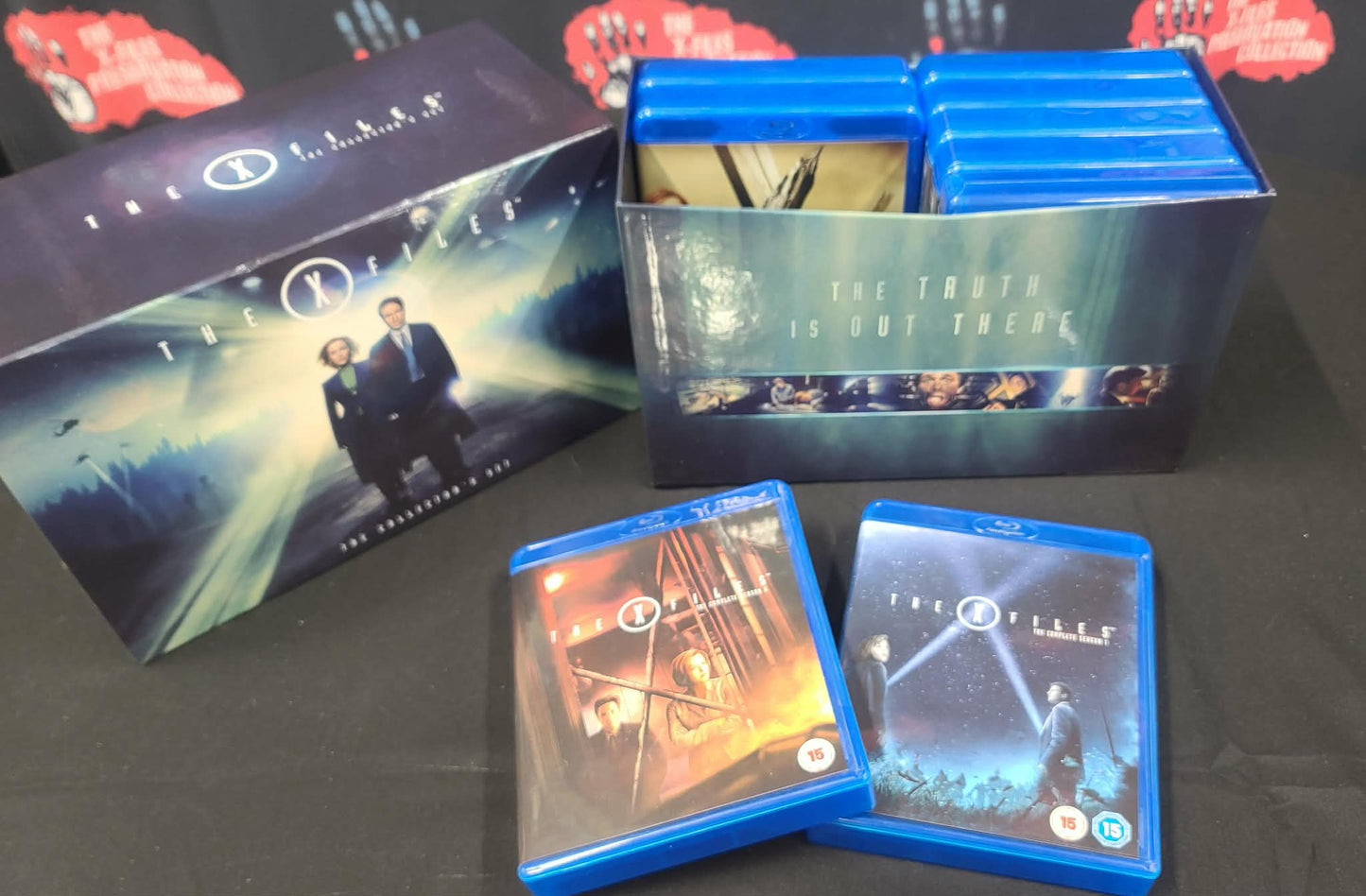*X-FILES - COMPLETE Series - Region 2 Blu-ray set