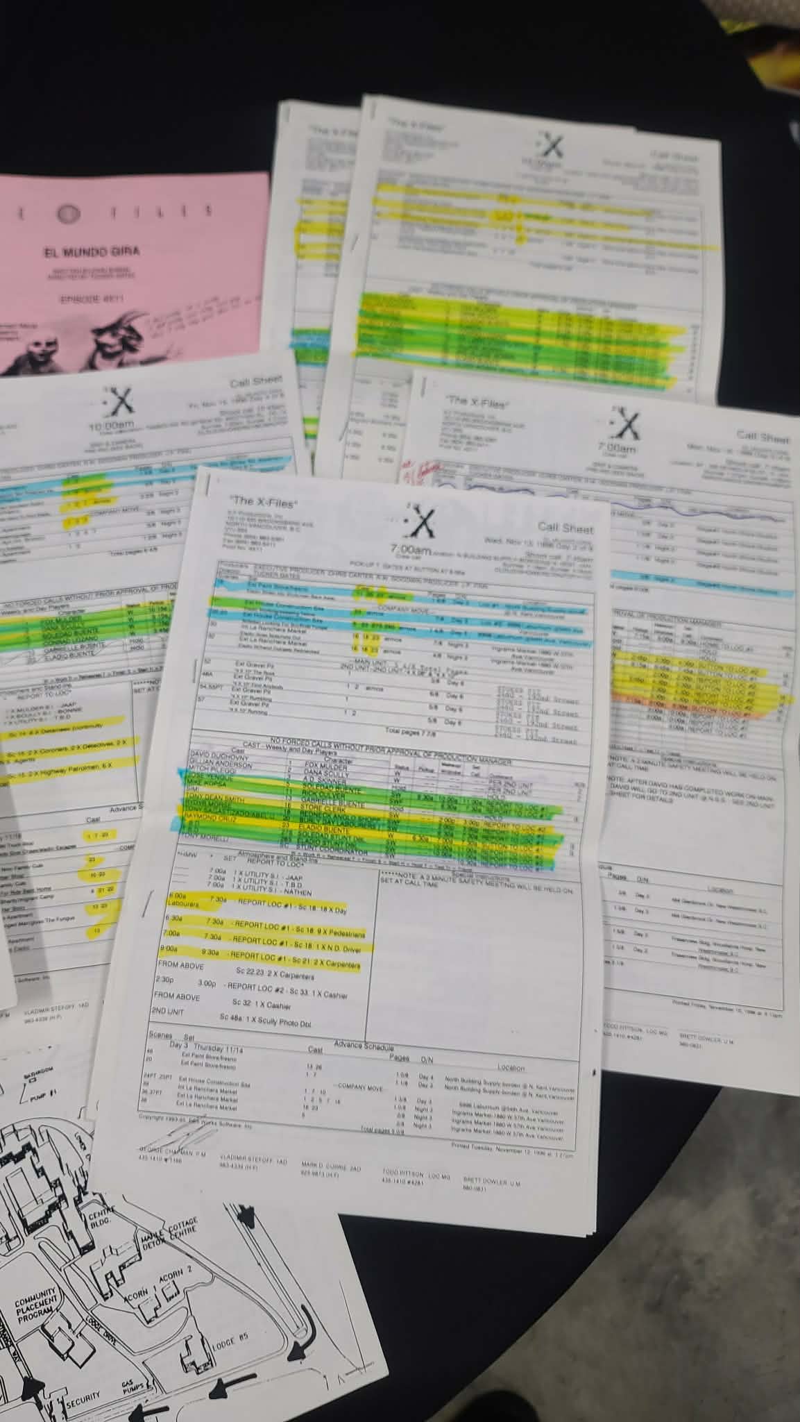 *X-Files - Original Production Used Script -El Mundo Giro