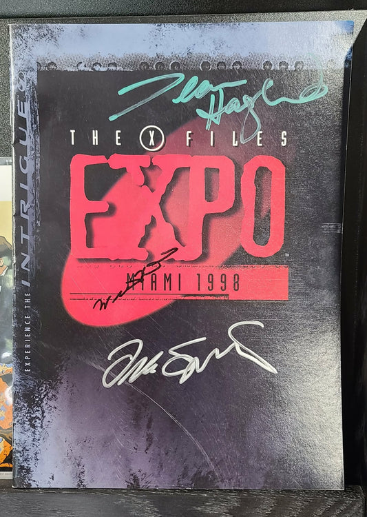 *X-Files - The X-Files EXPO Magazine - autographed by Dean Haglund, William B Davis and Frank Spotnitz