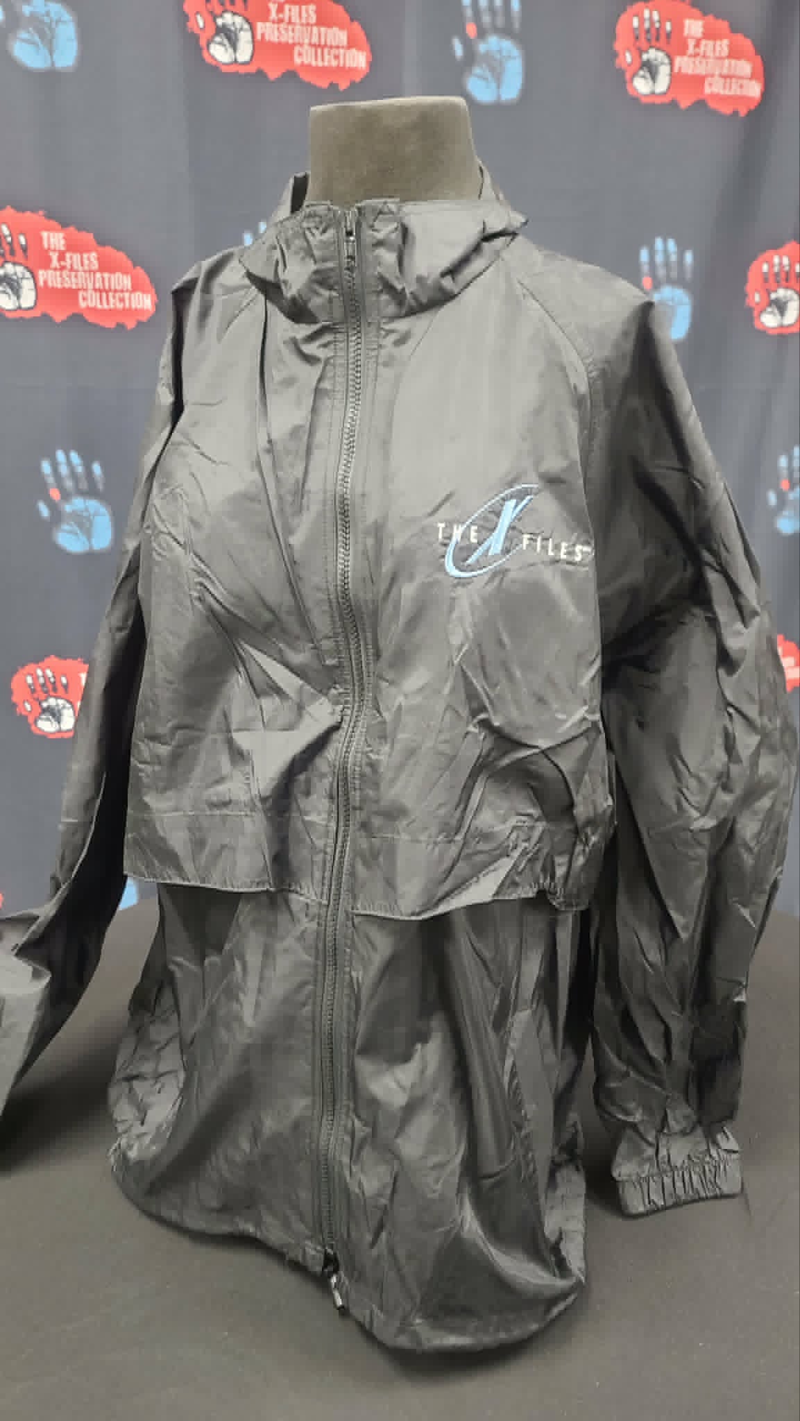 * X-Files- Windbreaker *RARE*