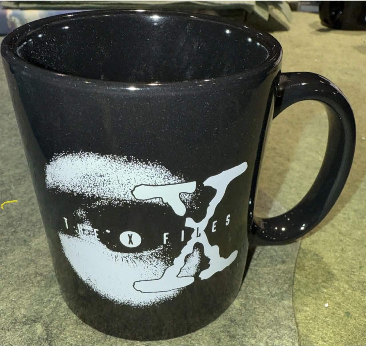 The X-Files Official Coffee Mug  Heat Changing