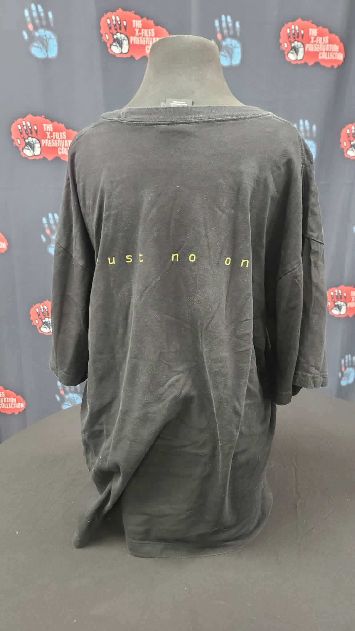 * X-Files-"Trust No One" Scully Shirt