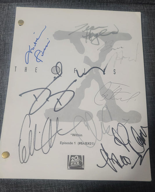 X-Files Script -Episode "Within"- Autographed by David Duchovny, Gillian Anderson, Chris Carter, Mitch pileggi, Brian Thompson, Bruce Harwood, Tom Braidwood, Dean Hagland- JAB