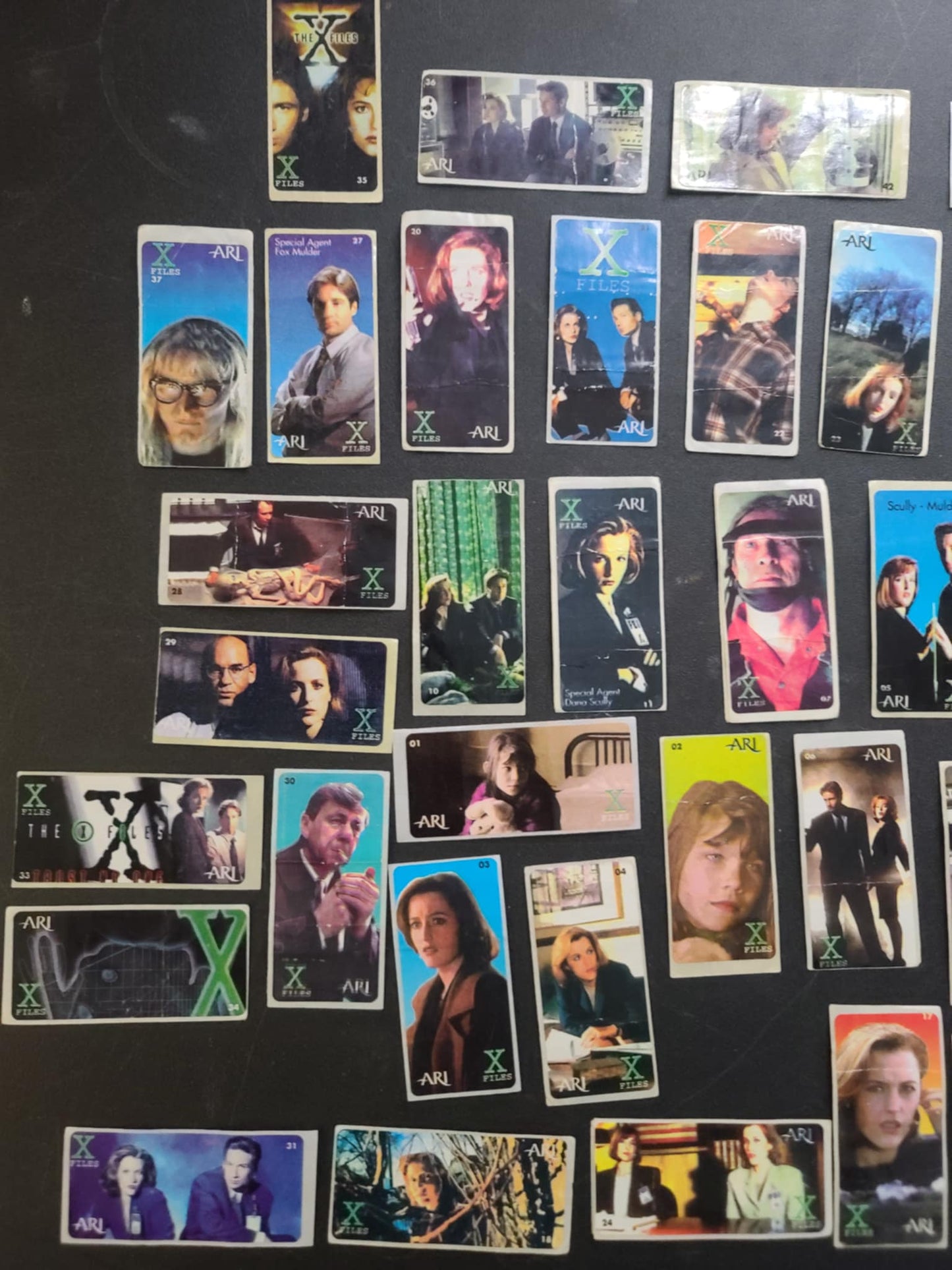 The X-Files International Bubble Gum Stickers - *Rare*