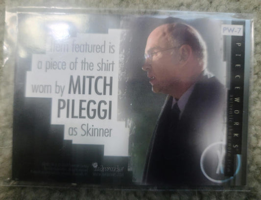 X-Files Piece Works Card #7 - Agent Skinner (includes a piece of Agent Skinner's Shirt)