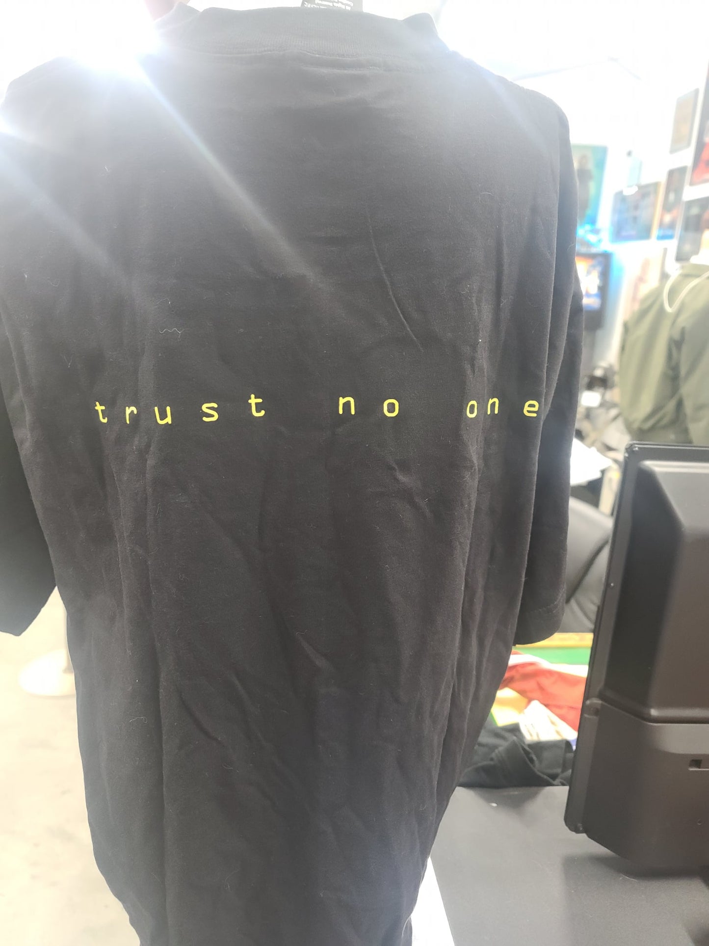 Trust No One - Scully Shirt