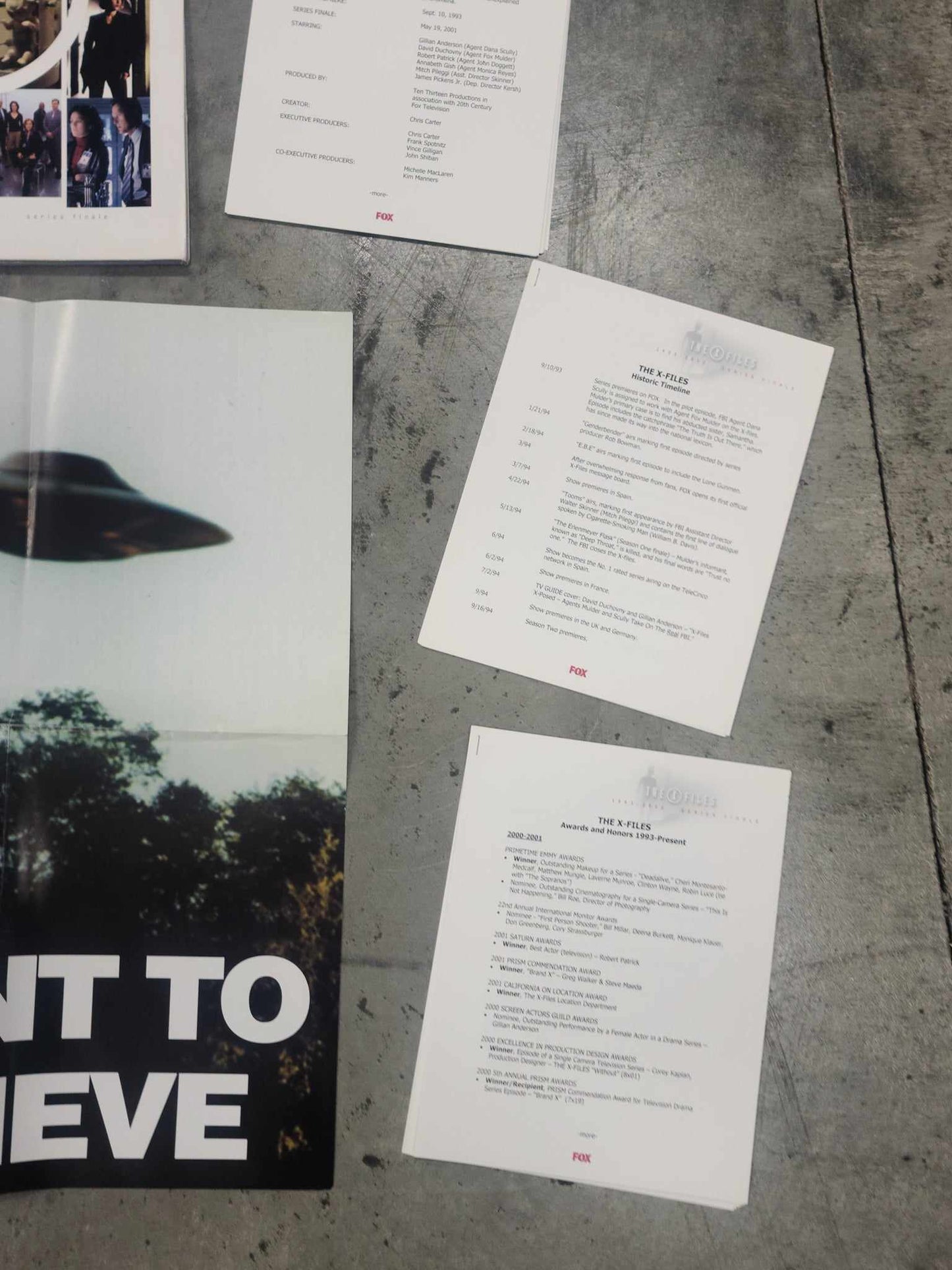 X-Files Final Wrap Party Folder- Including History, News and in depth Timeline