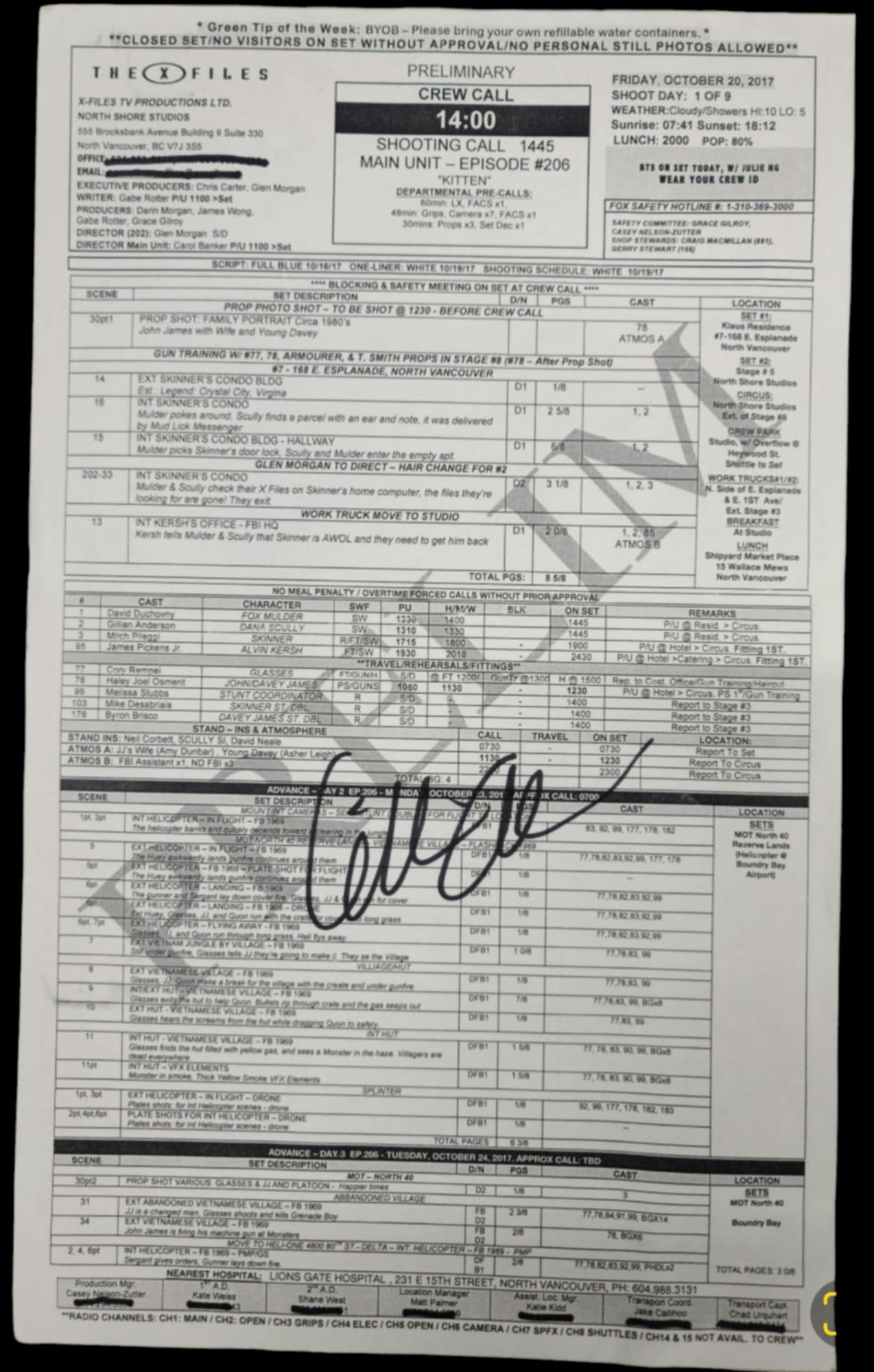 Production Used Call Sheet Autographed by Gillian Anderson / Scully