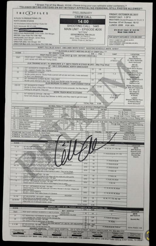 Production Used Call Sheet Autographed by Gillian Anderson / Scully