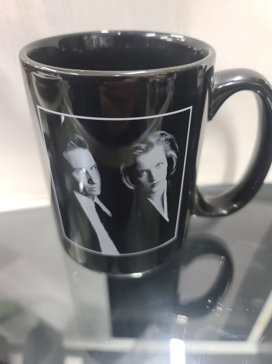 The X-Files Mug/Coffee Cup-Mulder and Scully