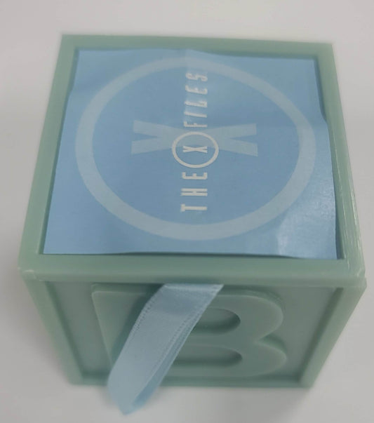 X-Files - It's a boy? Baby Block - promotional from final wrap.*Rare*