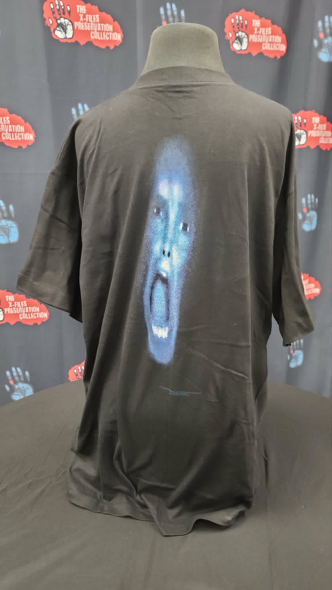 * X-Files- Wavy Face Shirt *RARE* Stanley DeSantis